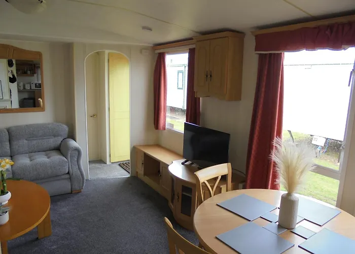Sealands Amethyst 6 Berth Free Wifi Access To The Beach