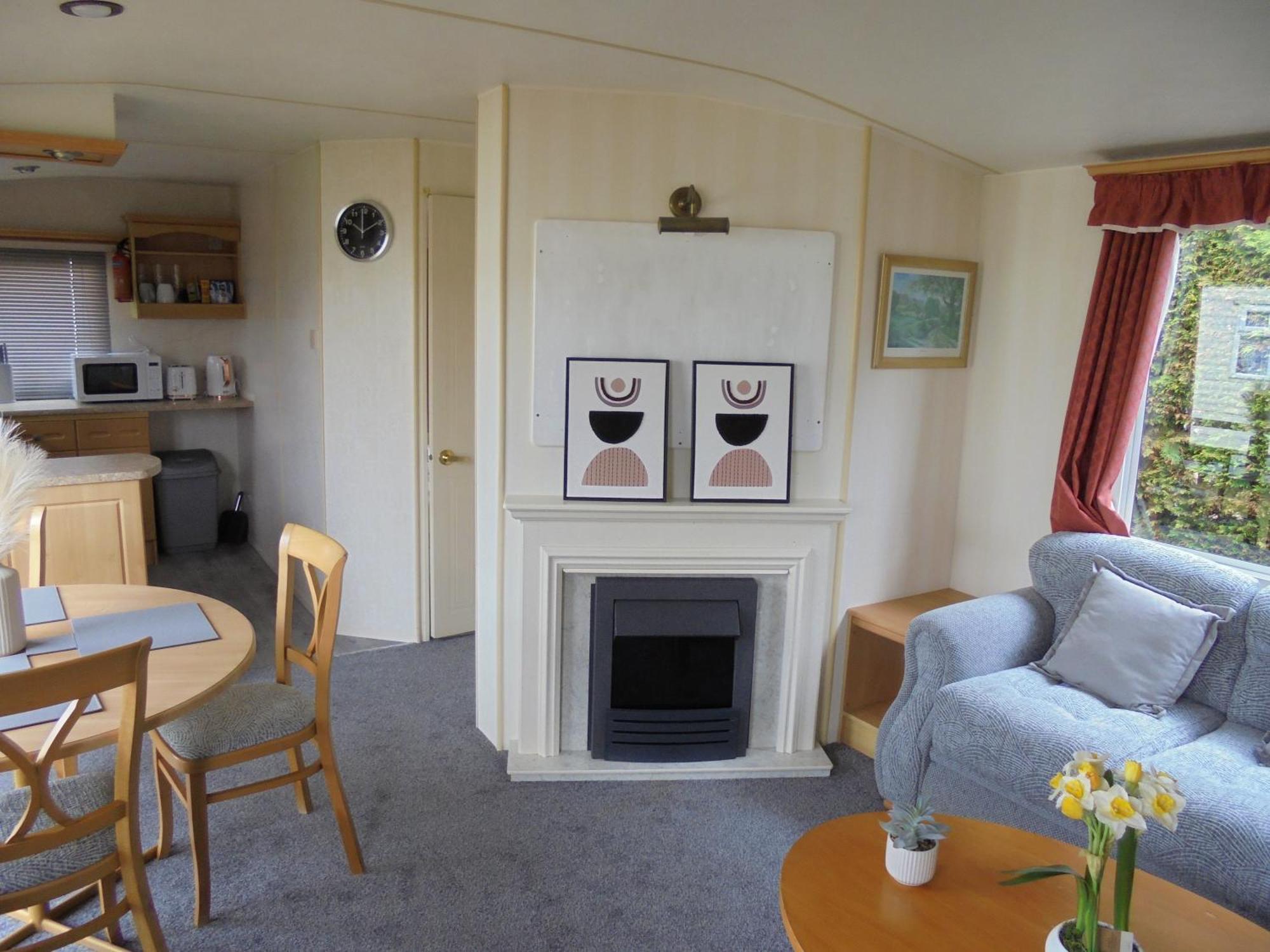 Sealands Amethyst 6 Berth Free Wifi Access To The Holiday home *