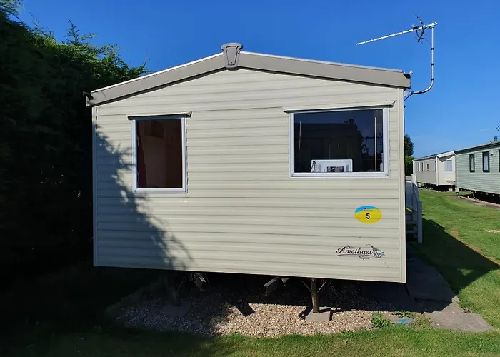 Sealands Amethyst 6 Berth Free Wifi Access To The Beach
