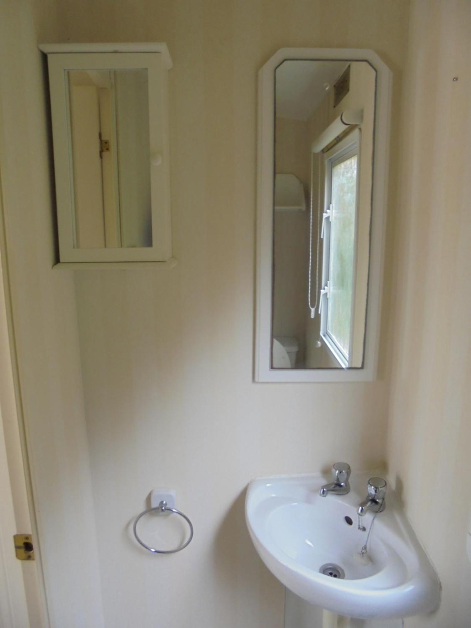 Sealands Amethyst 6 Berth Free Wifi Access To The